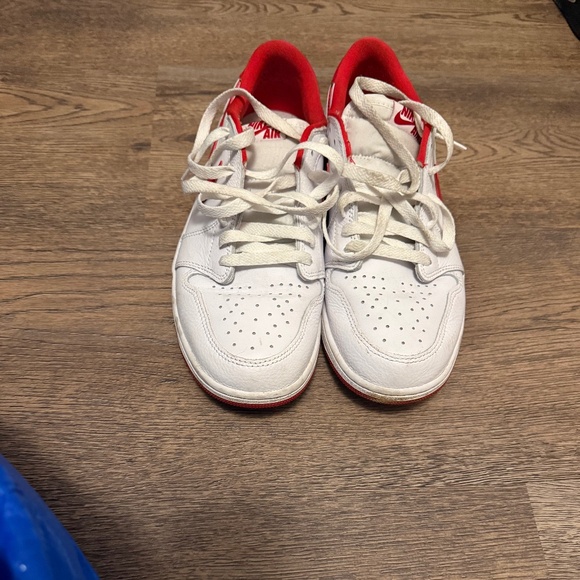 Air Jordan 1 low red and white size 9.5 - Picture 1 of 2